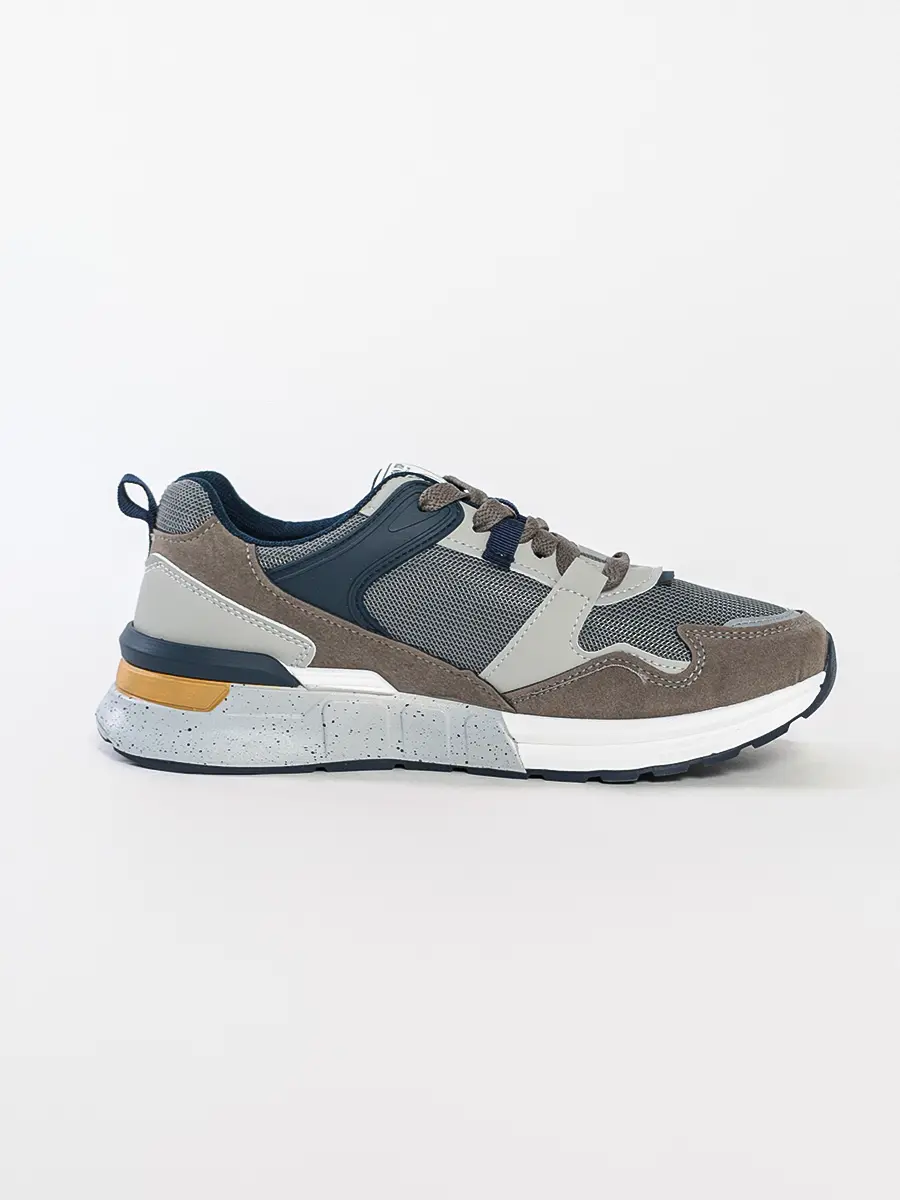 Кроссовки комбинированные в стиле колор-блок